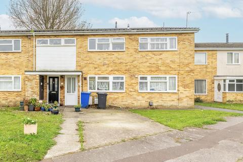 2 bedroom flat for sale, Frostenden Crescent, Lowestoft