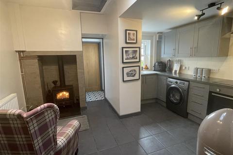 2 bedroom terraced house for sale, High Street, Tumble, Llanelli