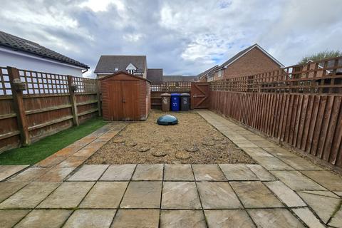 27 Aspal Lane, Beck Row, Bury St Edmunds, IP28 8BH
