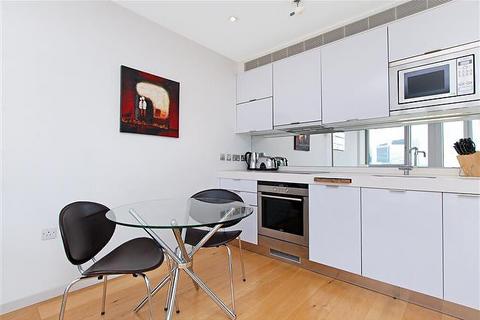 Studio to rent, Ontario Tower, Fairmont Avenue, Nr Canary Wharf, London, E14