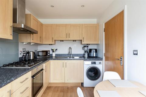 2 bedroom flat for sale, Highbank, Bolnore Village, Haywards Heath