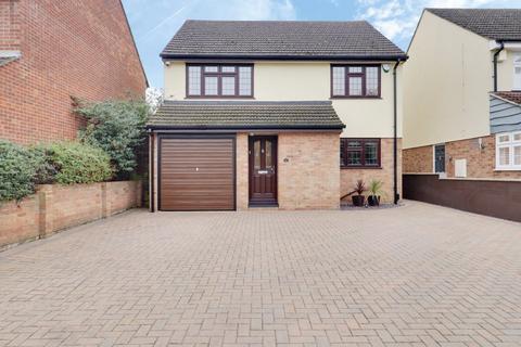 4 bedroom detached house for sale, Abbey Wood Lane, Rainham RM13