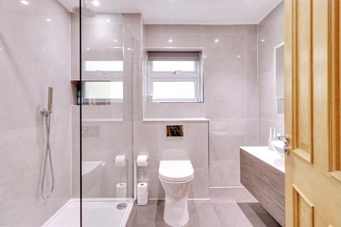 20 Abbey Wood Lane, Rainham, RM13 9QH