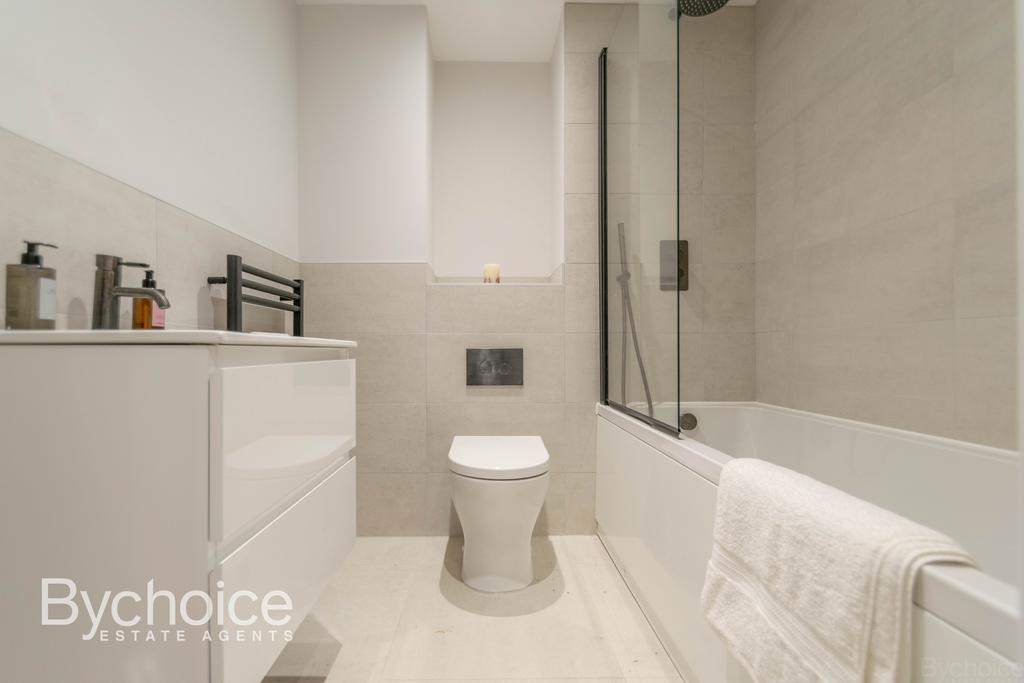 612230 11 7480317