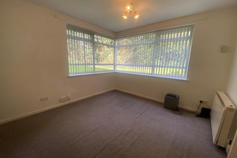 Studio to rent, Savoy Close, Birmingham, B32 2HD