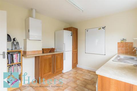 Heather Bank Irfon Road, Builth Wells, LD2 3DE