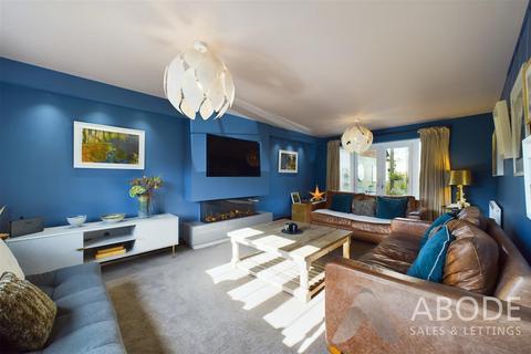 43 Geoff Morrison Way, Uttoxeter, ST14 7SR