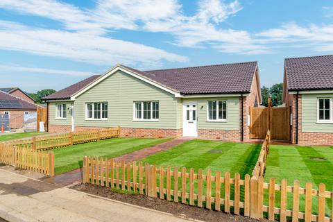 2 bedroom semi-detached bungalow for sale, Great Oak Place, The Street