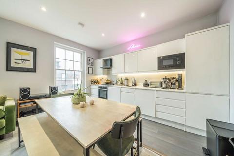 1 bedroom flat for sale, Offord Road, London N1