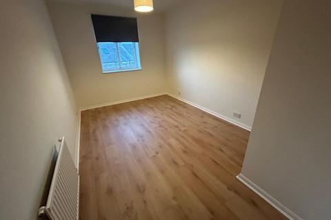 2 bedroom flat to rent, Whitehall Road, Rosemount, Aberdeen, AB25