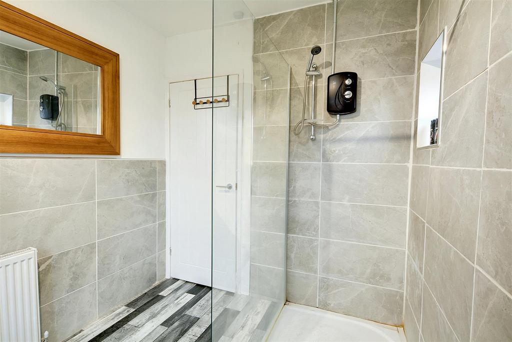 Family shower room