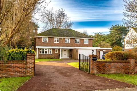 4 bedroom detached house for sale, Cross Road, Rustington, Littlehampton, West Sussex, BN16