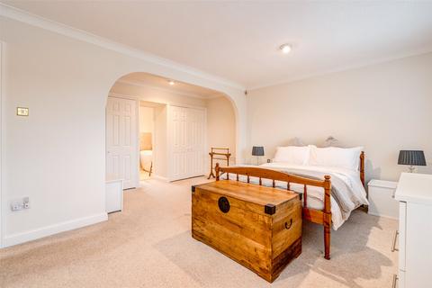 4 bedroom detached house for sale, Cross Road, Rustington, Littlehampton, West Sussex, BN16