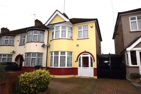 3 bedroom end of terrace house for sale, Reynolds Avenue, Chadwell Heath, RM6