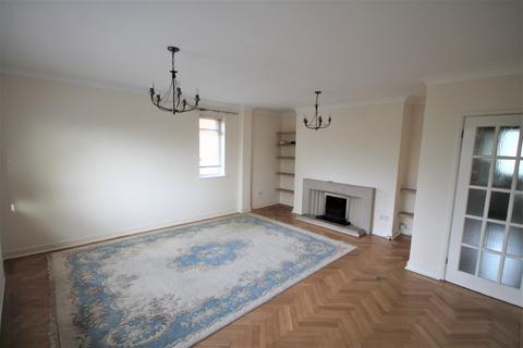 2 bedroom flat to rent, 36 Southend Road , Beckenham, Kent, BR35AE