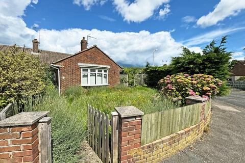 3 bedroom semi-detached bungalow for sale, Grasmere Road, Kennington, Ashford TN24