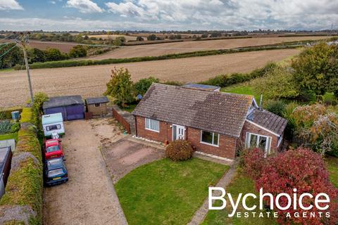 3 bedroom chalet for sale, The Causeway, Hitcham