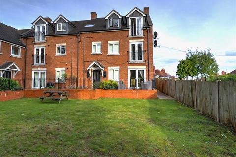 2 bedroom apartment to rent, Clopton Road, Stratford-Upon-Avon