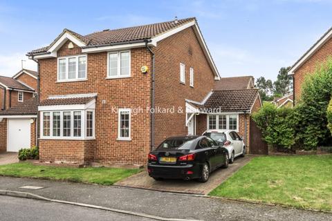 4 bedroom house to rent, Buckingham Drive Beechwood Rise BR7