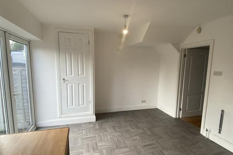 3 bedroom terraced house to rent, Birmingham B43