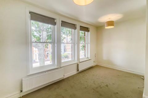 1 bedroom flat to rent, Sandycombe Road, Kew Gardens