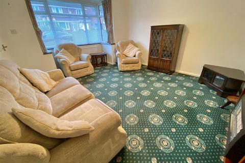 13 Barnfield Road, Bollington, Macclesfield, SK10 5DZ