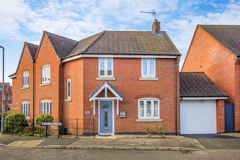 3 bedroom semi-detached house for sale, Wood Avens Way, Desborough NN14