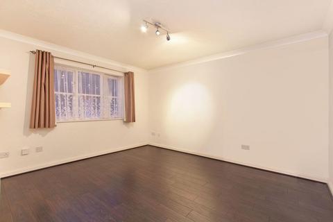 1 bedroom flat to rent, Cameron Square, London CR4