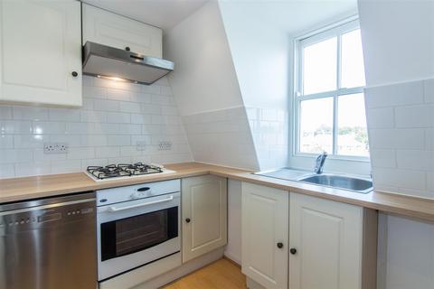 1 bedroom flat for sale, Madrid Road, Barnes, London, SW13