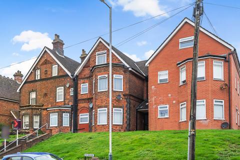 2 bedroom apartment for sale, North Farm Road, Kent TN2