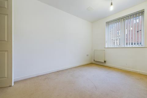 2 bedroom flat to rent, Honeywell Close, Leicester, LE2