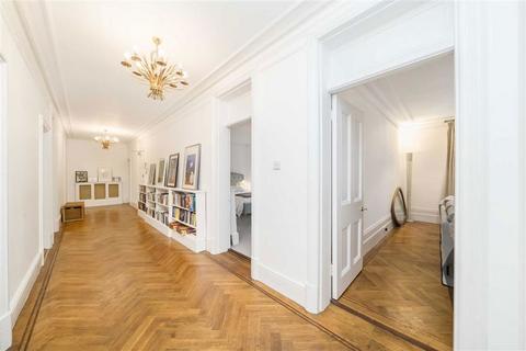 4 bedroom flat for sale, Carlisle Place, London SW1P