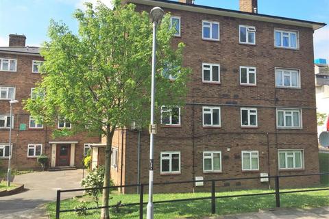 3 bedroom apartment to rent, London NW8