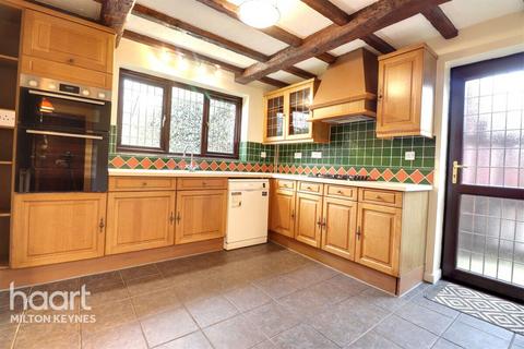 4 bedroom detached house to rent, Countisbury, Furzton