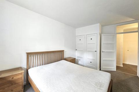 2 bedroom flat to rent, Elmshurst Crescent, East Finchley, N2