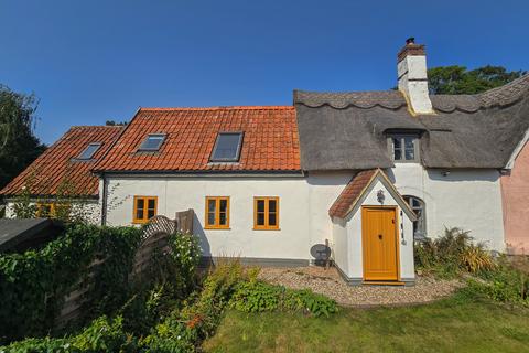 3 bedroom cottage for sale, Rectory Road, Kedington