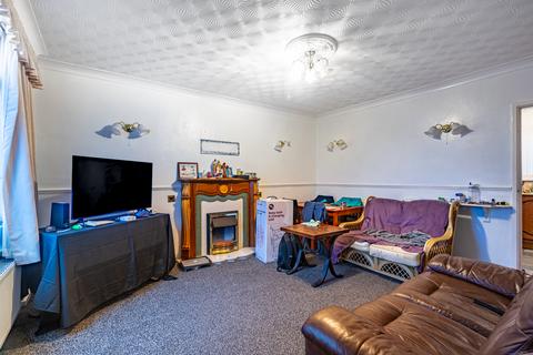 2 bedroom terraced house for sale, Leeds LS15