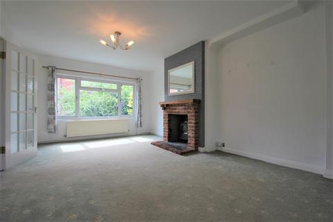 2 bedroom property to rent, High Street, Feckenham