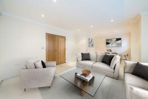 2 bedroom flat for sale, Canal Boulevard, London NW1