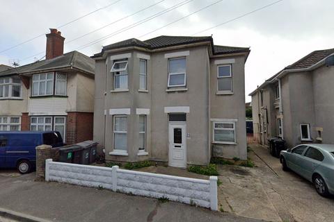 Gladstone Road East, Bournemouth BH7