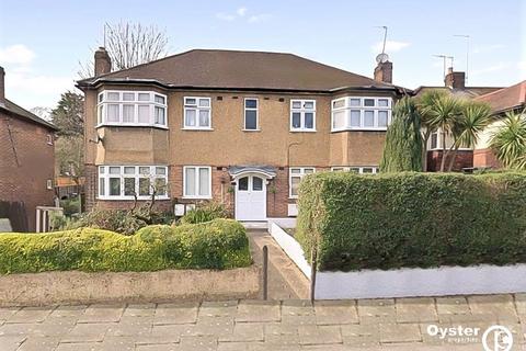 2 bedroom flat for sale, Alexandra Road, London, N10