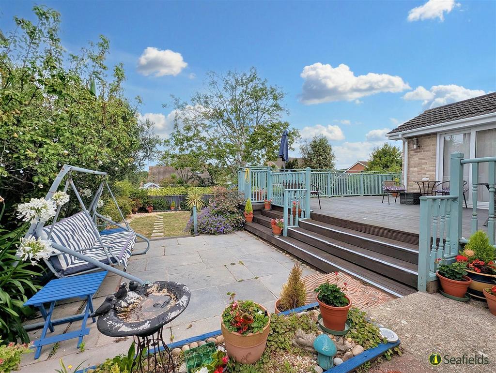 Rear Deck &amp; Patio