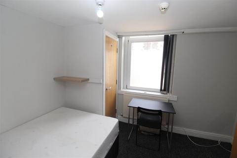 7 bedroom house to rent, Merthyr Street, Cardiff CF24