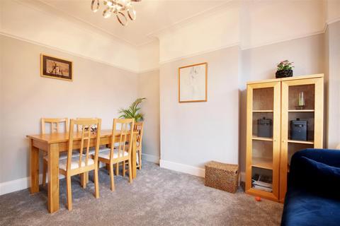 3 bedroom semi-detached house for sale, Oakwood Park Road, London