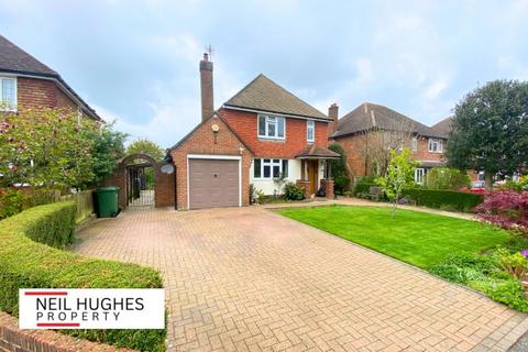 3 bedroom detached house for sale, Park Street Lane, Park Street, St. Albans, Hertfordshire, AL2