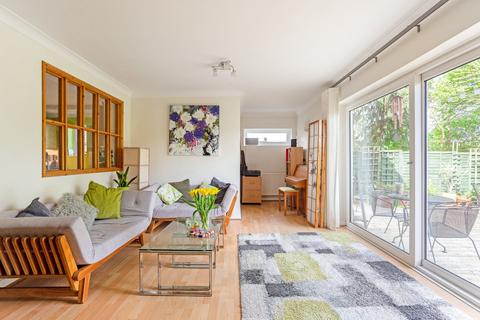 The Cottage Douglas Lane, Wraysbury, Staines-upon-thames, TW19 5NG