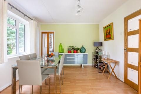 The Cottage Douglas Lane, Wraysbury, Staines-upon-thames, TW19 5NG