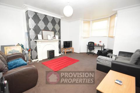 1 bedroom flat to rent, Belle Vue Road, Hyde Park LS3