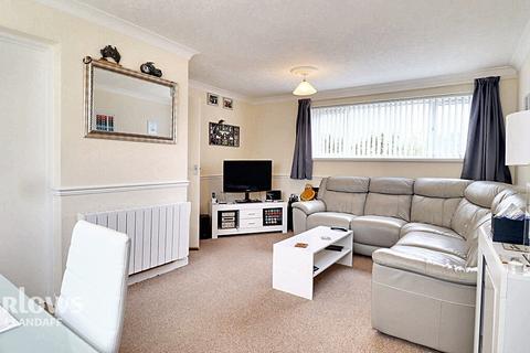 1 bedroom flat for sale, Curlew Close, Cardiff