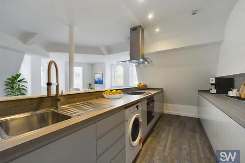 1 bedroom flat for sale, 1 Harewood Street, Leeds